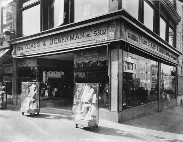 5302 5th Avenue. Glass and Lieberman, storefront.ca. 1925. Photo courtesy of MCNY.